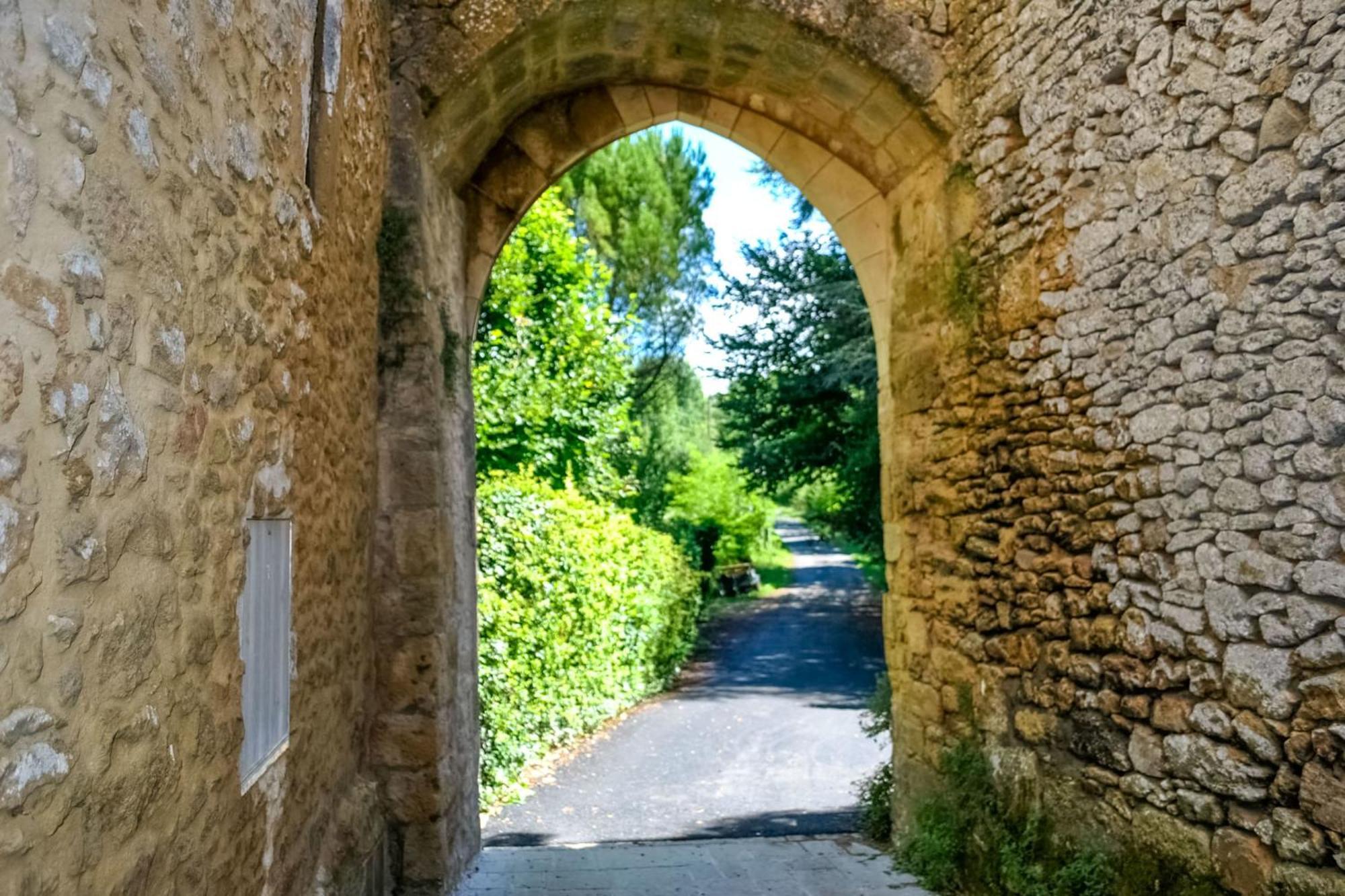 Ancienne Sechoir A Tabac Idealement Place A Limeuil Pour 4 Dans La Nature Exteriér fotografie